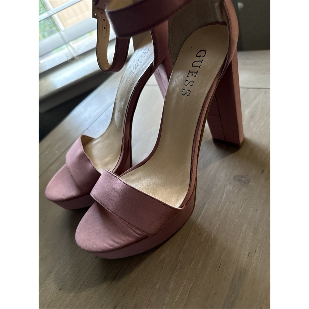 GUESS Women's High Heel Size 7.5M